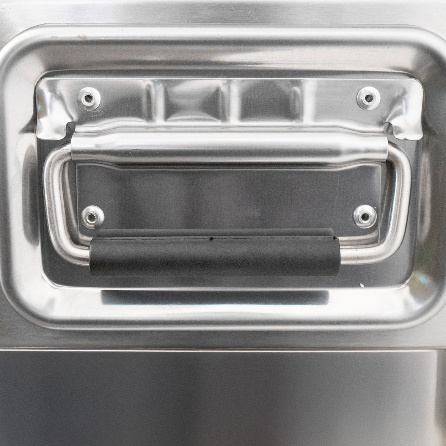 KOMOS Stainless 2 Tap Jockey Box - Front Entry