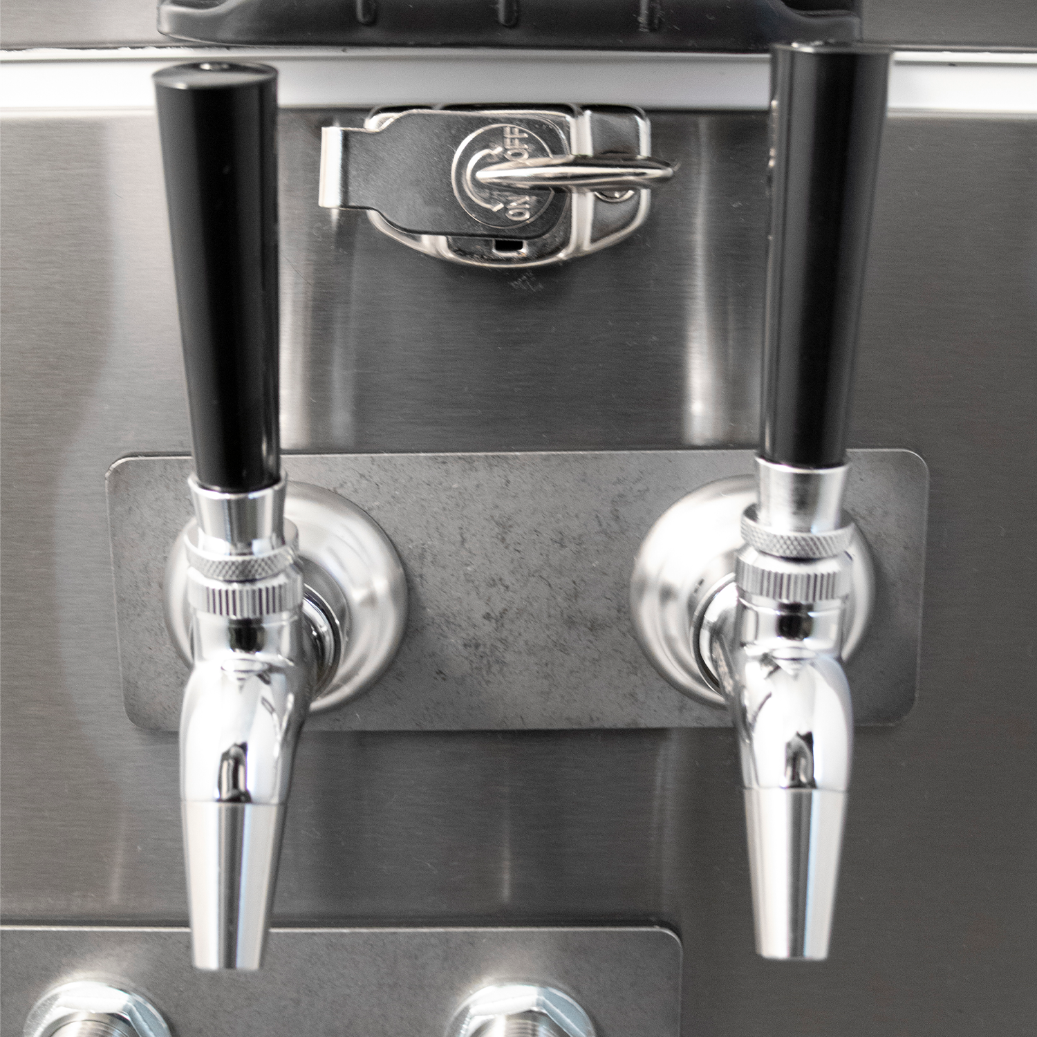 KOMOS Stainless 2 Tap Jockey Box - Front Entry