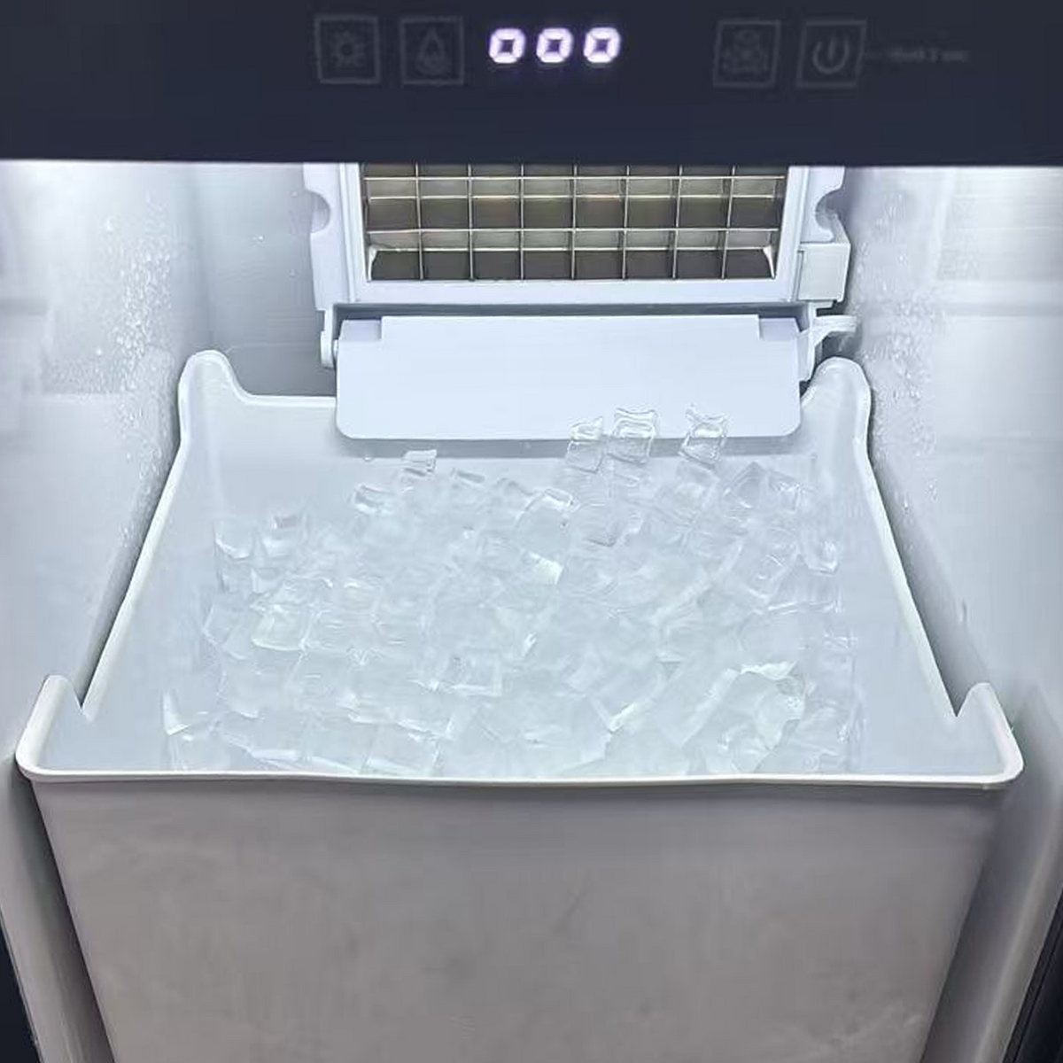 Komos - Ice Maker - 15 in. Wide Built-In Ice Maker